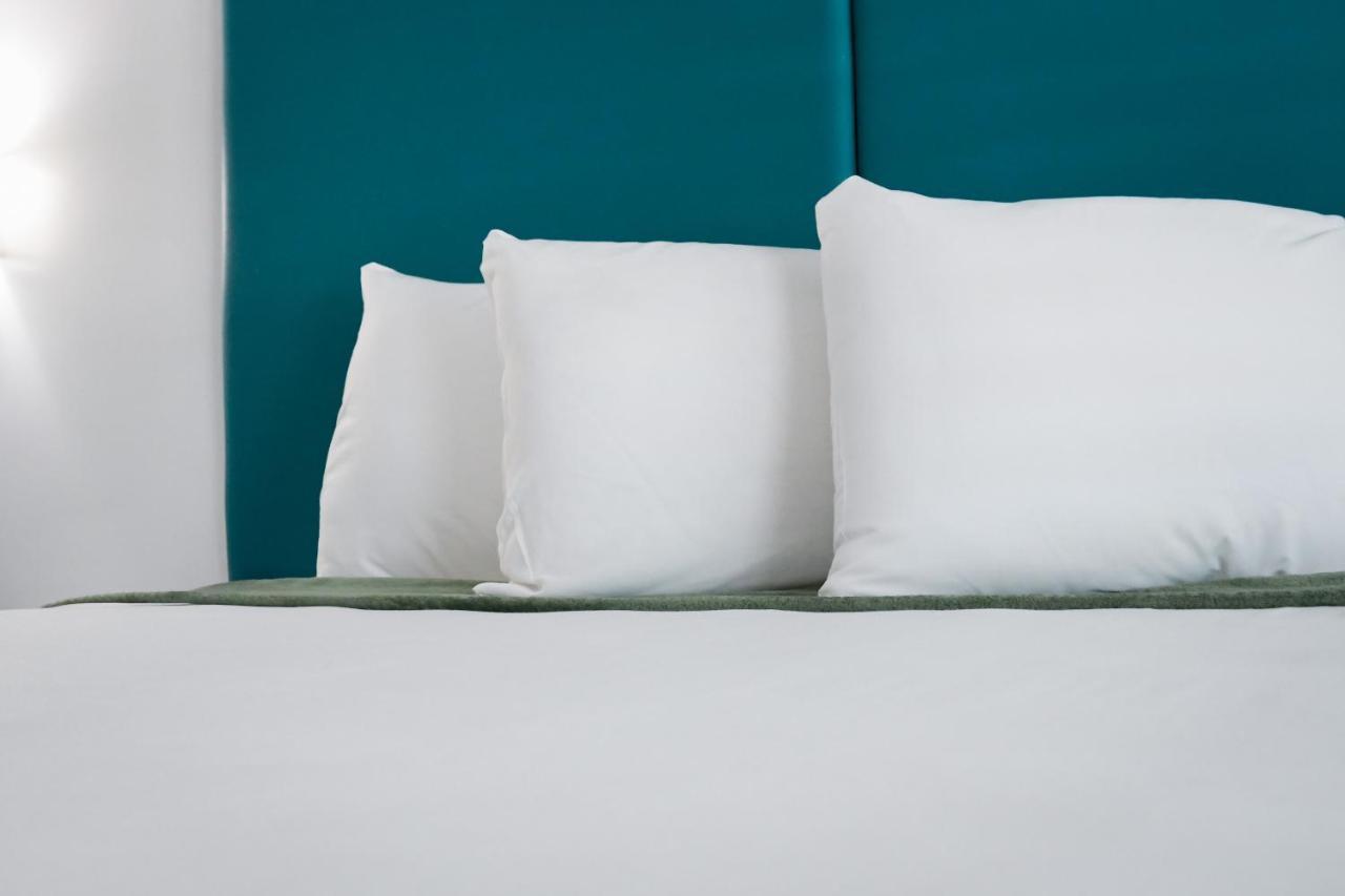 Tilbury Inn Глендейл Екстериор снимка